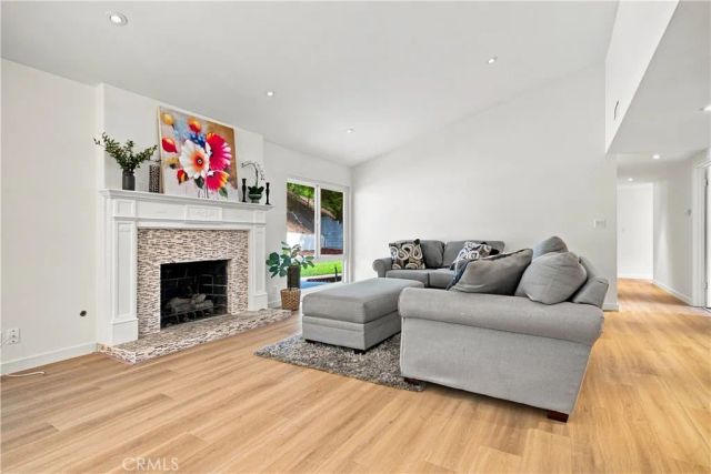 5777 Valerie, Woodland Hills, CA 91367