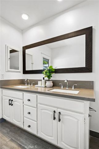 5777 Valerie, Woodland Hills, CA 91367