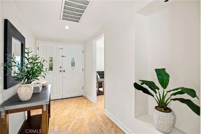 5777 Valerie, Woodland Hills, CA 91367