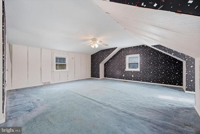 2739 STONY CREEK RD, Broomall, PA 19008