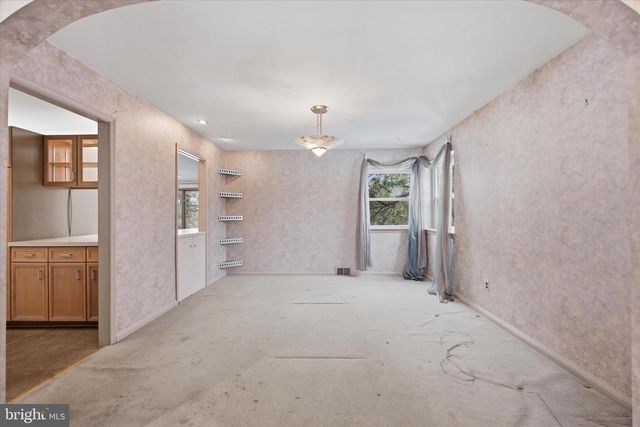 2739 STONY CREEK RD, Broomall, PA 19008