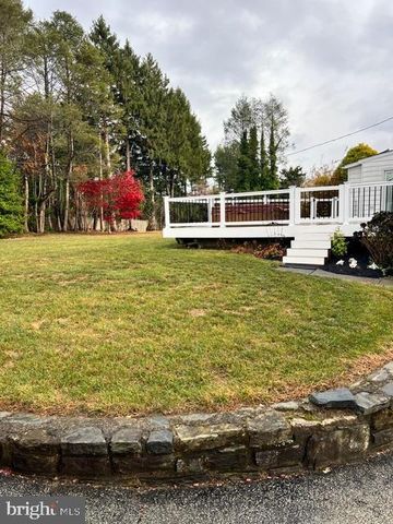 2739 STONY CREEK RD, Broomall, PA 19008