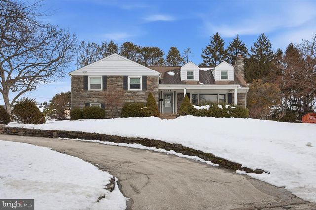2739 STONY CREEK RD, Broomall, PA 19008