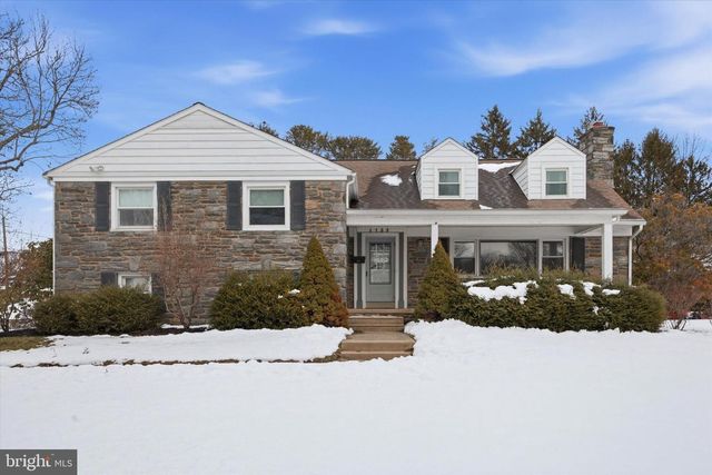 2739 STONY CREEK RD, Broomall, PA 19008