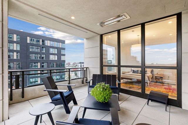 1111 W River Parkway 12E, Minneapolis, MN 55415