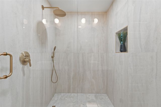 2331 Lowery Street, Dallas, TX 75215