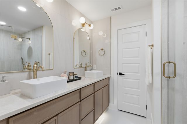 2331 Lowery Street, Dallas, TX 75215