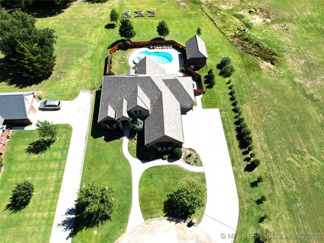 610 Sundance Drive, Ardmore, OK 73401