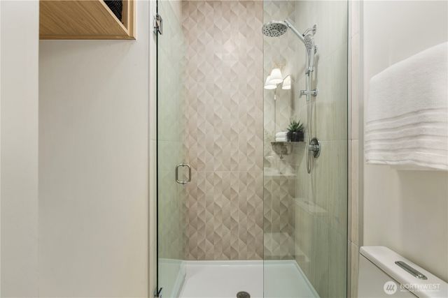 2328 B Franklin Avenue E, Seattle, WA 98102