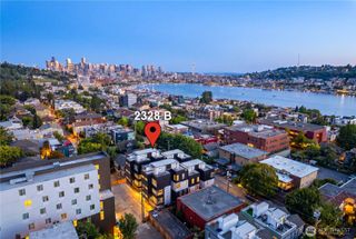 2328 B Franklin Avenue E, Seattle, WA 98102