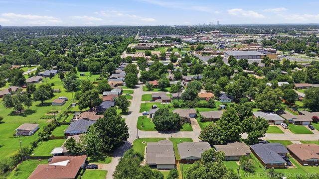 2187 S 76th East Avenue, Tulsa, OK 74129