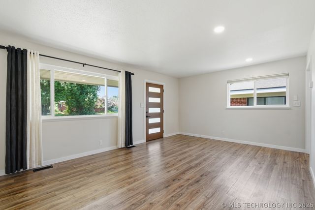 2187 S 76th East Avenue, Tulsa, OK 74129