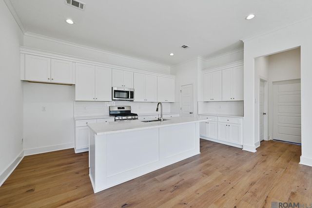 9646 Creekview Dr, Baton Rouge, LA 70836