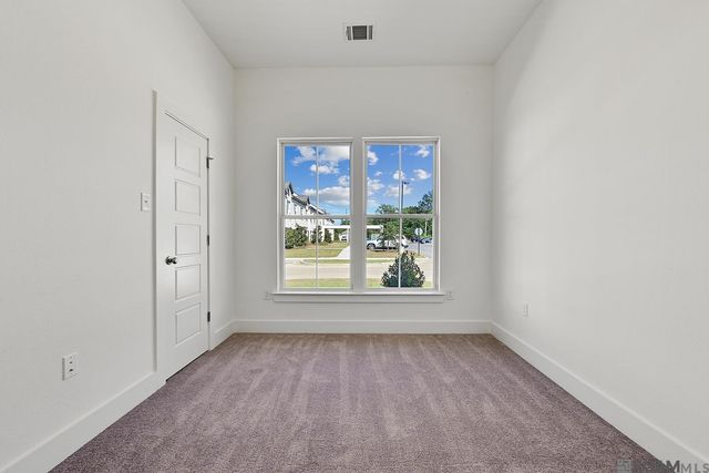 9646 Creekview Dr, Baton Rouge, LA 70836