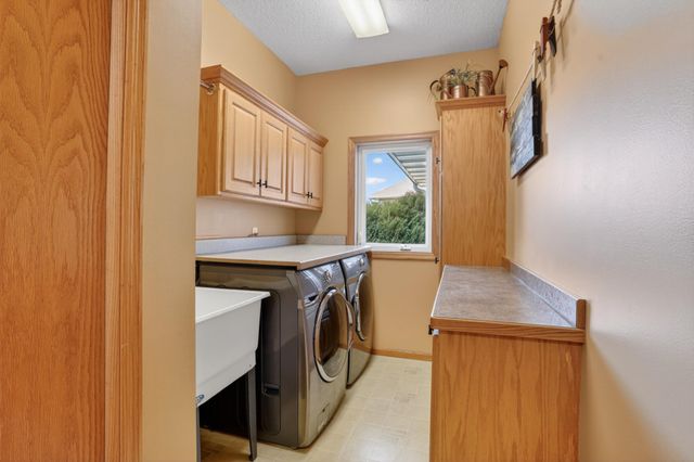 13822 Evergreen Street NW, Andover, MN 55304
