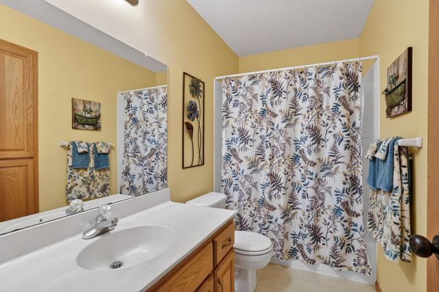 13822 Evergreen Street NW, Andover, MN 55304