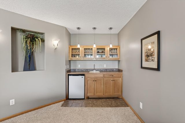 13822 Evergreen Street NW, Andover, MN 55304