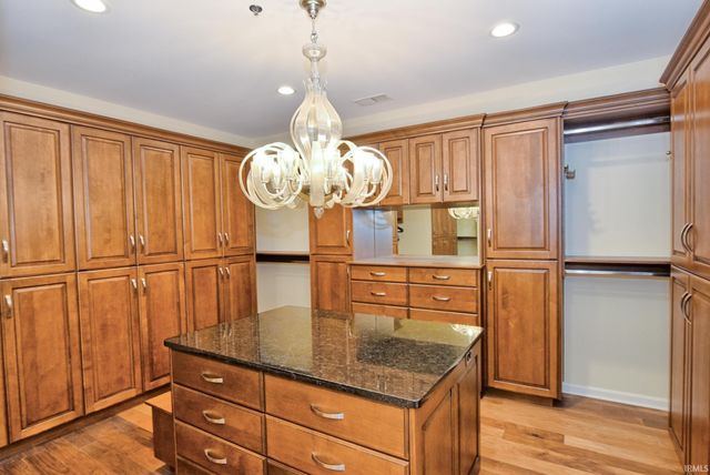 101 SE 3rd St Apt 3E, Evansville, IN 47708