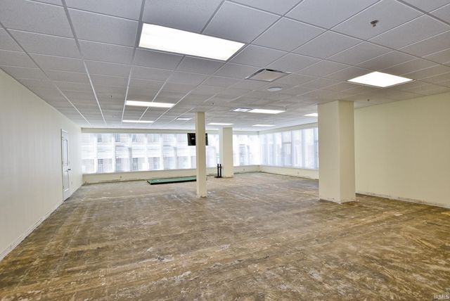 101 SE 3rd St Apt 3E, Evansville, IN 47708