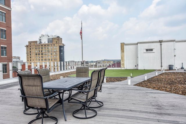 101 SE 3rd St Apt 3E, Evansville, IN 47708
