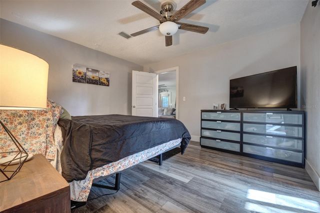 1108 E WINNEMISSETT AVENUE, Deland, FL 32724