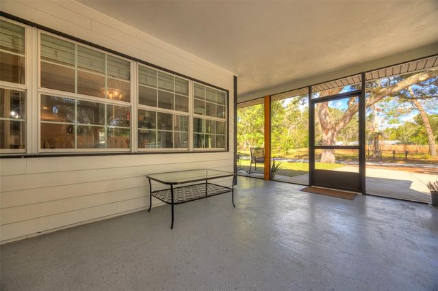 1108 E WINNEMISSETT AVENUE, Deland, FL 32724