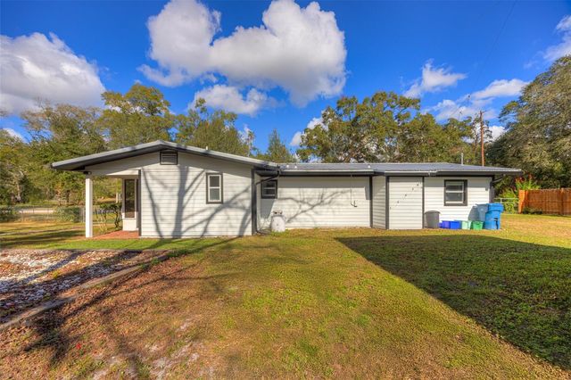 1108 E WINNEMISSETT AVENUE, Deland, FL 32724