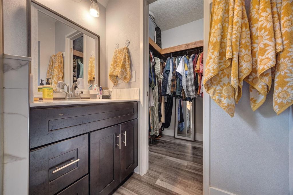 Image 17 of property listing at 1108 E WINNEMISSETT AVENUE, Deland, FL 32724