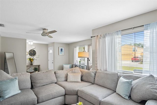 1748 SUN RIDGE DRIVE, Apopka, FL 32703