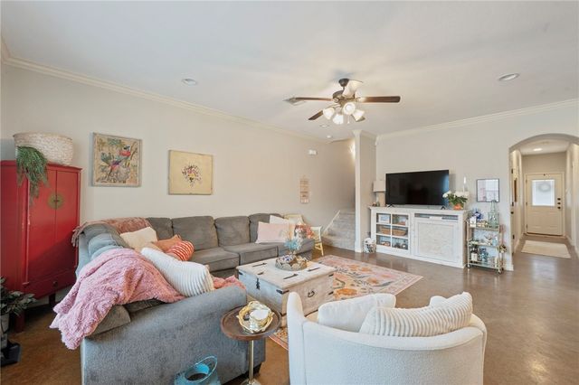 135 Armored Avenue, College Station, TX 77845