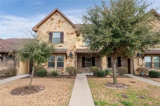 135 Armored Avenue, College Station, TX 77845