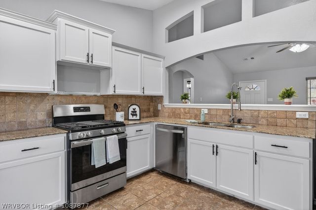 5526 Hilltop, Van Buren, AR 72956