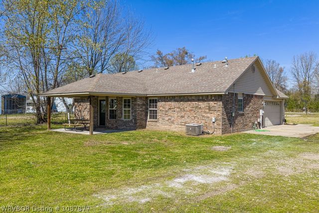 5526 Hilltop, Van Buren, AR 72956