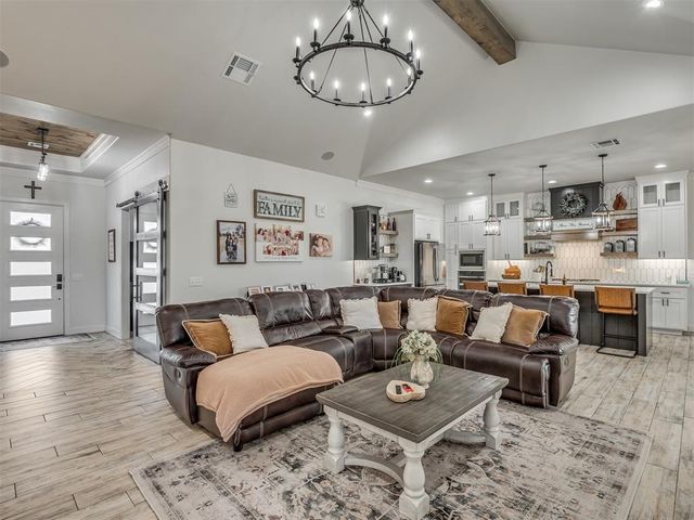 10101 Oakwood Drive, Edmond, OK 73025