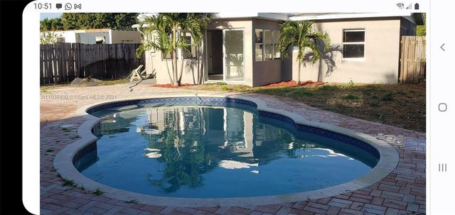 811 S Broadway, Lantana, FL 33462