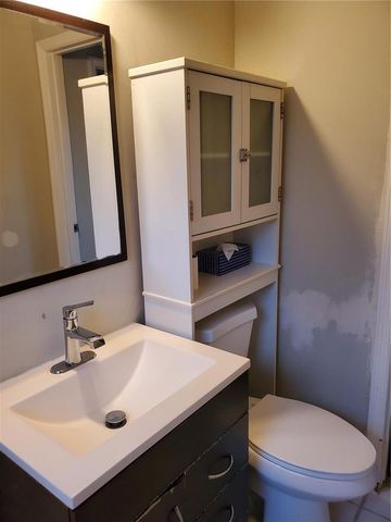 811 S Broadway, Lantana, FL 33462