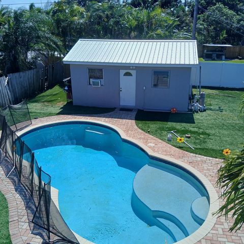 811 S Broadway, Lantana, FL 33462