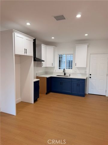 8405 Mckinley Avenue, Los Angeles, CA 90001