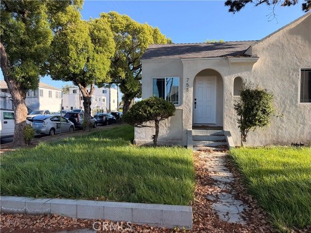 8405 Mckinley Avenue, Los Angeles, CA 90001