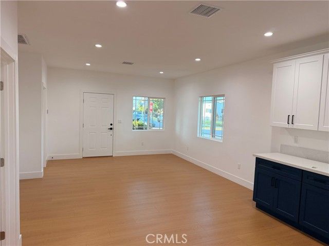 8405 Mckinley Avenue, Los Angeles, CA 90001