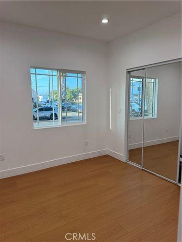 8405 Mckinley Avenue, Los Angeles, CA 90001