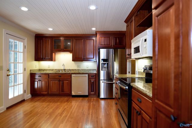 3033 Heatherhill Drive SE, Huntsville, AL 35802