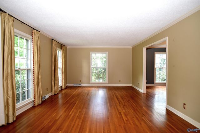 3033 Heatherhill Drive SE, Huntsville, AL 35802