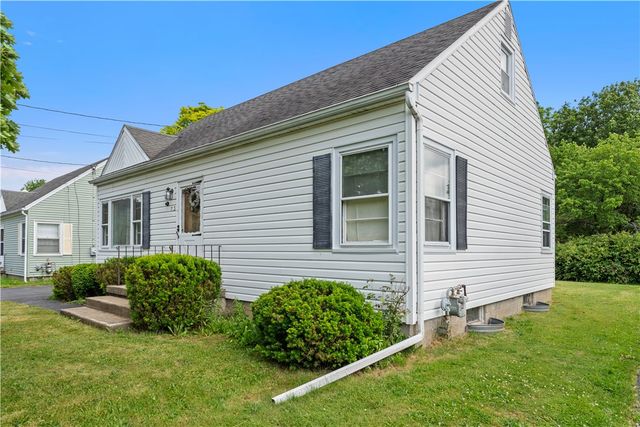 73 Wright Road, Henrietta, NY 14467