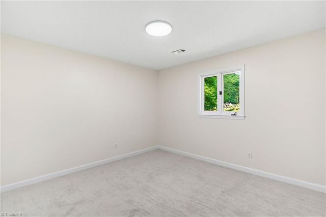 108 Wilchester Lane, Kernersville, NC 27284