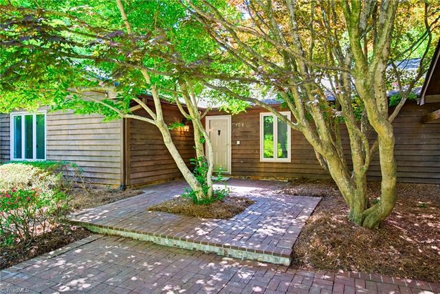 108 Wilchester Lane, Kernersville, NC 27284