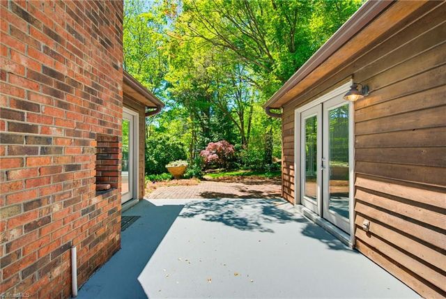 108 Wilchester Lane, Kernersville, NC 27284