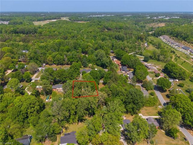 108 Wilchester Lane, Kernersville, NC 27284
