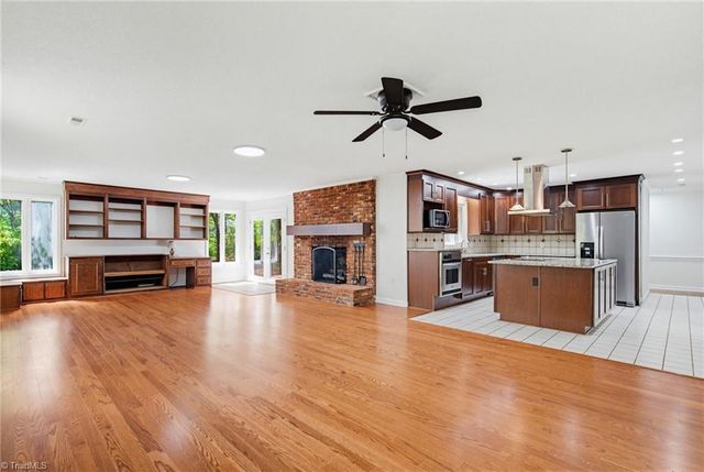108 Wilchester Lane, Kernersville, NC 27284