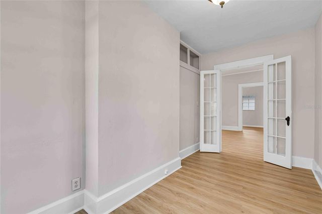 2302 12TH STREET N, St Petersburg, FL 33704